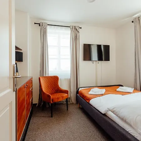 Glaus Hotel