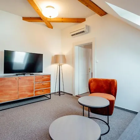 Glaus 3* Banská Štiavnica